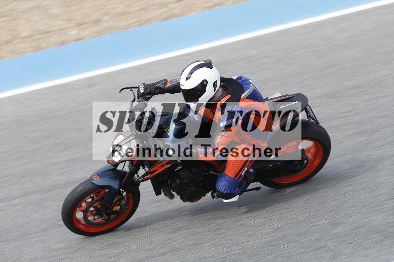 /02 28.-31.01.2025 Moto Center Thun Jerez/blau-blue/96